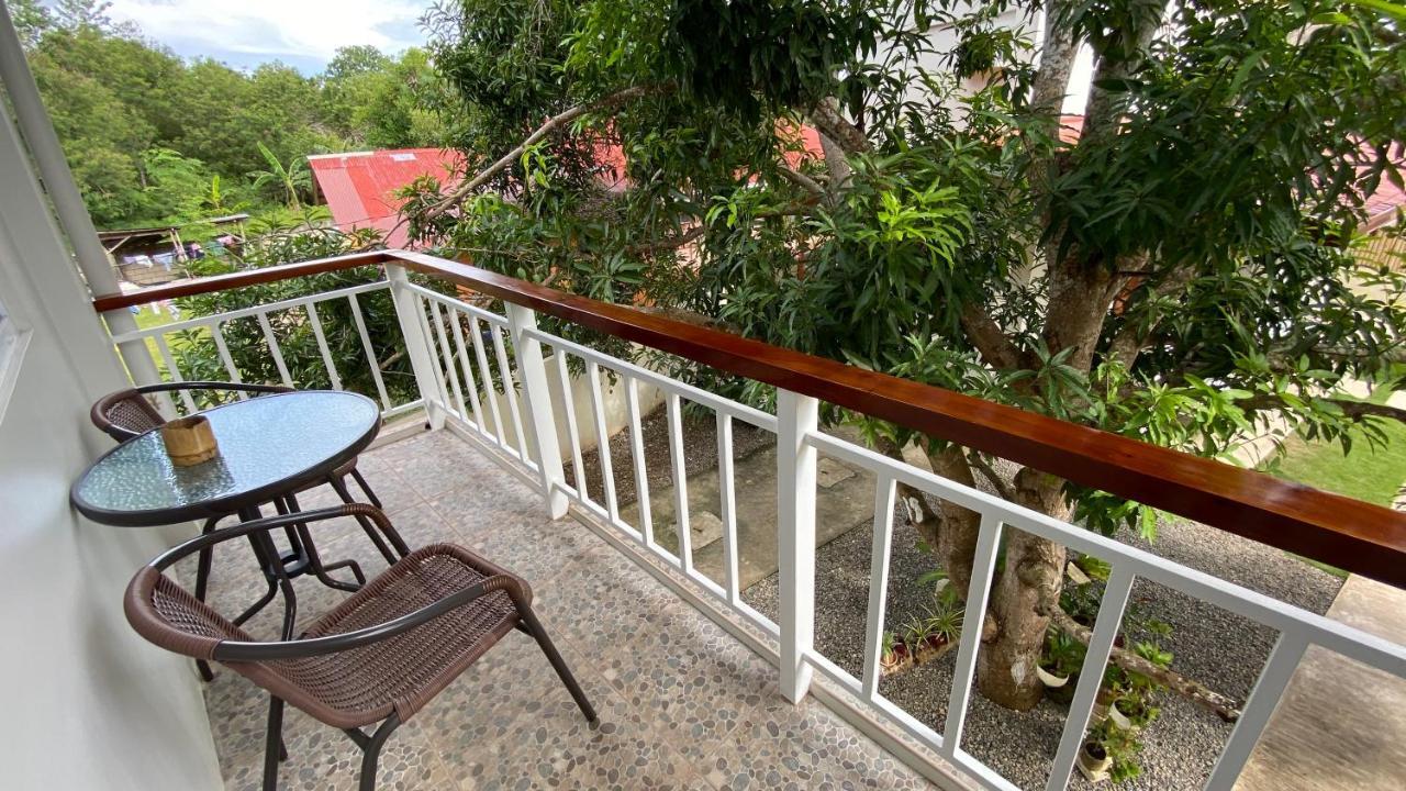Villa Del Oz Resort Panglao Bagian luar foto